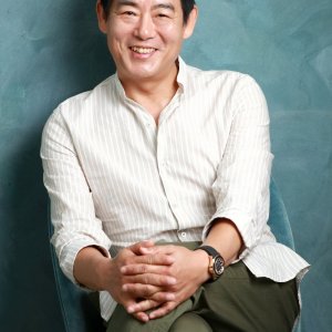 Sung Dong-il 